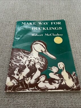 Guc!  GIANT 🦆 Special 50th Anniversary Giant Edition; Make Way for Ducklings